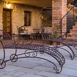 Hacienda Willa *