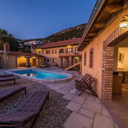 Willa Hacienda
