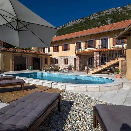 Villa Hacienda *