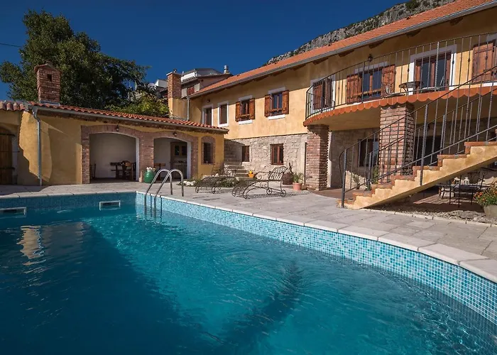 Vila Hacienda *